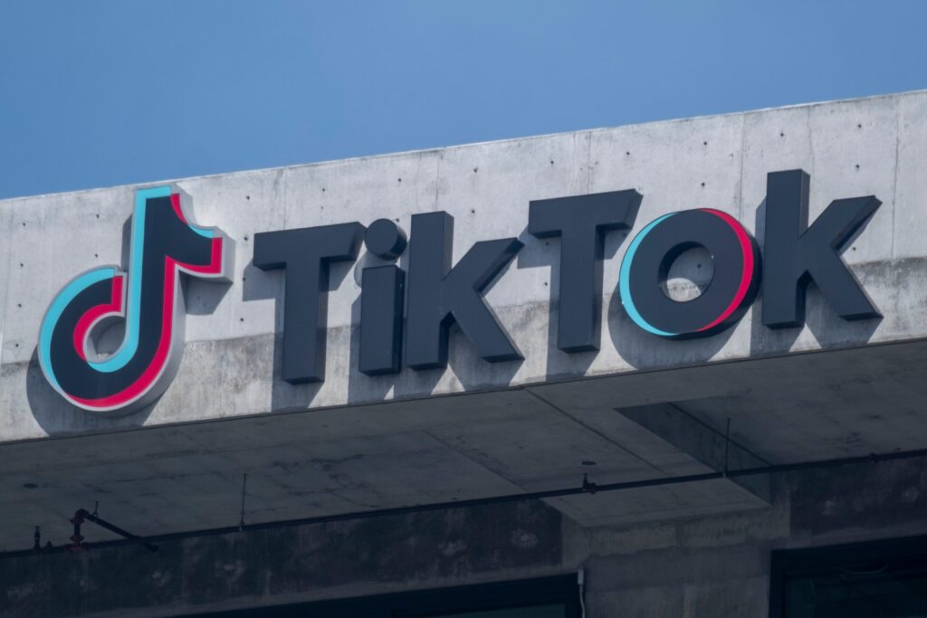 tiktok,tiktok lives